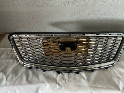 Решетка радиатора Cadilac XT4