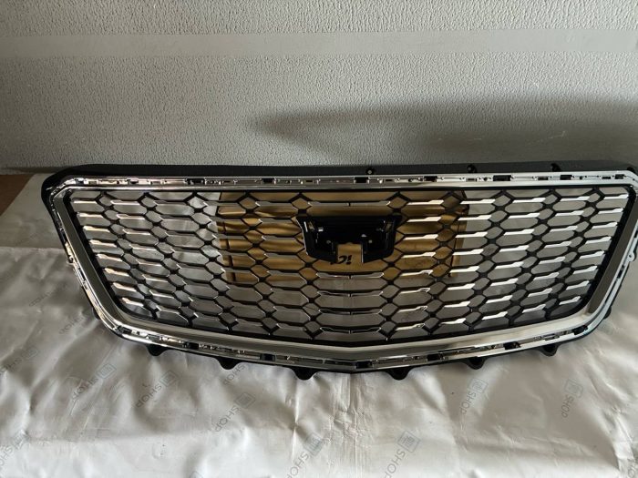 Решетка радиатора Cadilac XT4 — изображение 2